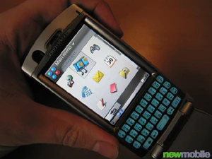 Sony Ericsson P990i 64