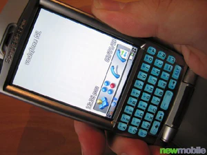 Sony Ericsson P990i 73