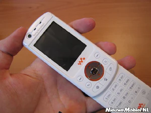 Sony Ericsson p990i W900i 52