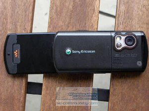 Sony Ericsson W900i 11