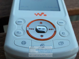 Sony Ericsson W900i 48