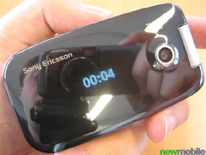 Sony Ericsson Z610i 35