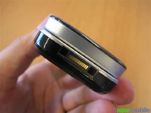 Sony Ericsson Z610i 37