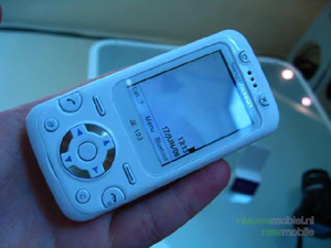Sony Ericsson 2751