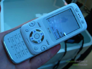 Sony Ericsson 2752