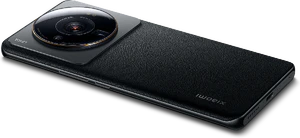 Xiaomi 12S Ultra svart tillbaka höger sida botten snett