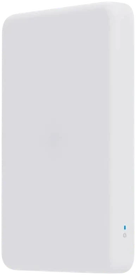 Xiaomi magnetic power bank 5000mah white front right side