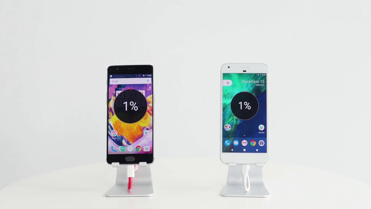 OnePlus 3T vs Pixel XL: wie laadt het snelst op met Dash Charge?