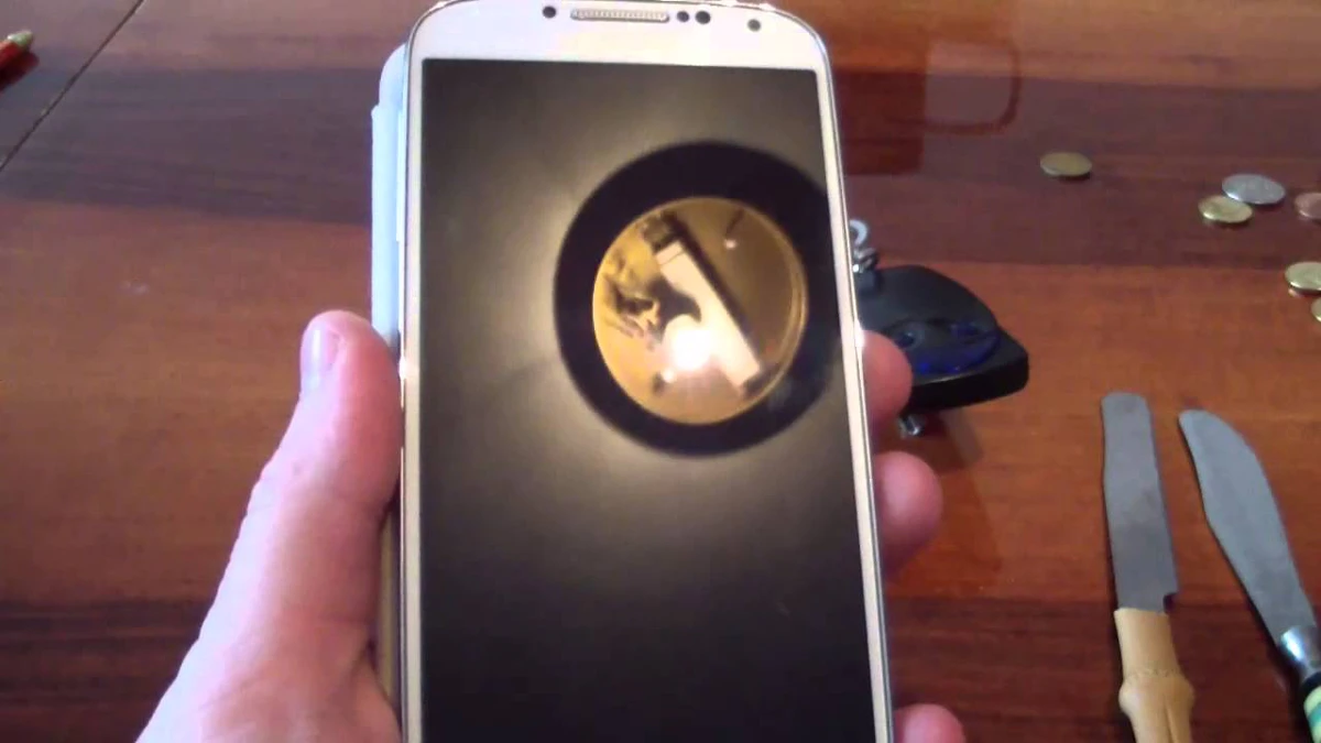 Krastest Samsung S4 met messen, sleutels en munten – resultaten verrassen!