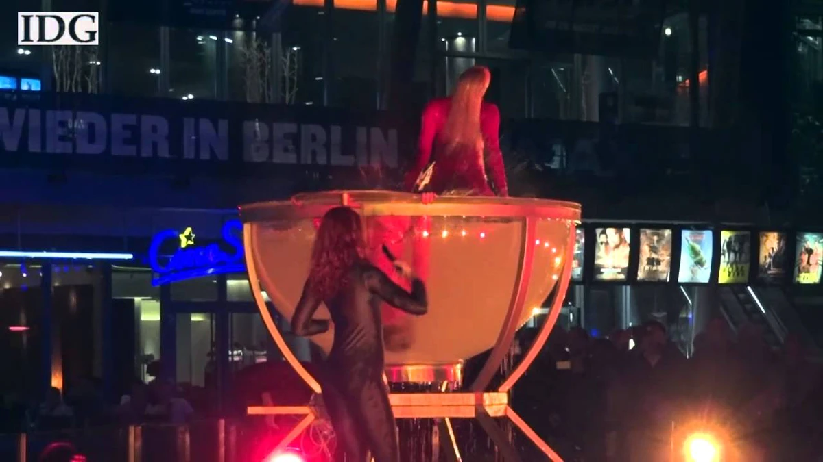 Sony’s geniale marketingtruc: zwemmen met de nieuwe waterproof smartphone