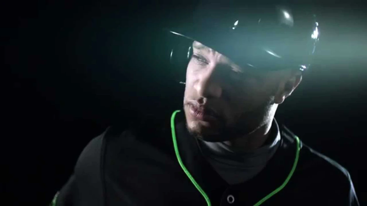 HTC verplettert iPhones in deze brutale reclame – wie wint de smartphone-oorlog?