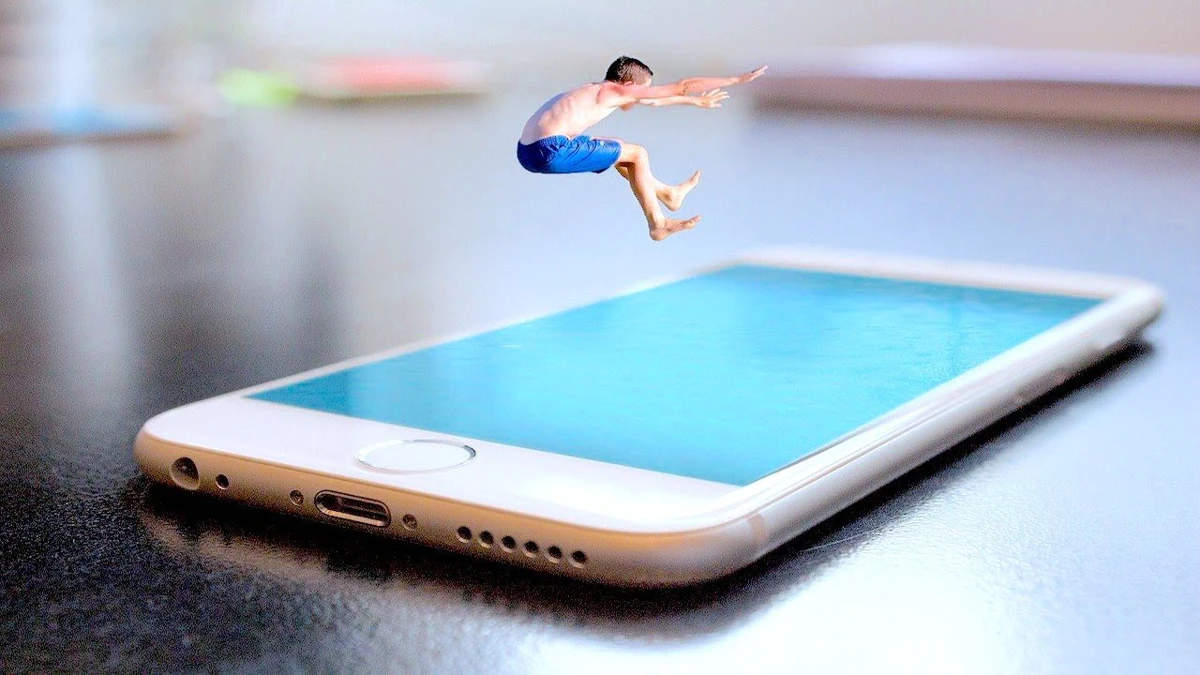 Dit geluid verwijdert water uit je telefoonspeaker – zo doe je dat