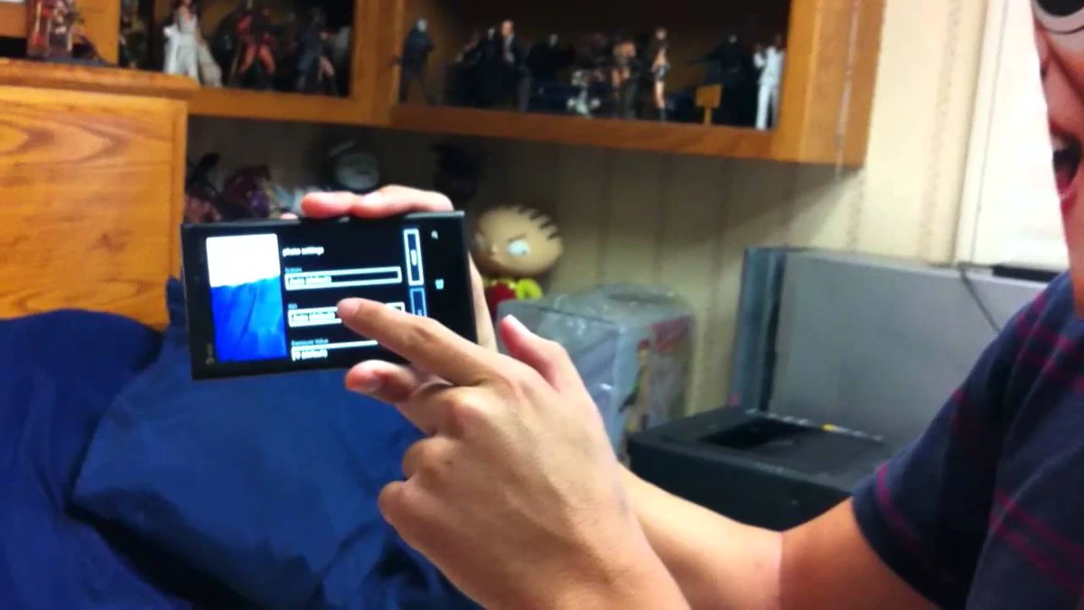 Verborgen Nokia Glance-scherm notificaties ontdekt op zeldzame Lumia Bittersweet Shimmer